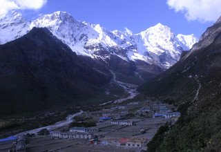 Trekking dans la vallée de Rolwaling et au col de Tashi Lapcha, 18 Jours