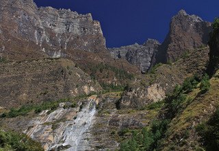 Trek autour du Manaslu, 12 Jours | Voyages en groupe - Trek au départ fixe 2024