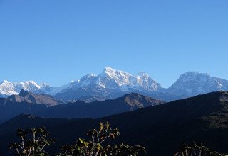 From Lukla to Maratika Cave via Pike Peak 4065m Basic Lodge Trek and voluntary work, 30 Days 29 Sep to 28th Oct 2015 