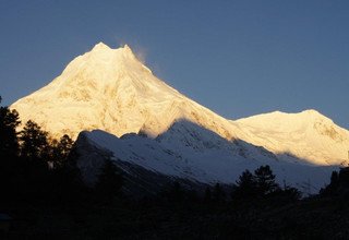 Manaslu Circuit Camping Trek, 16 Days and Chitwan National Park, March 23 - April 14, 2013  