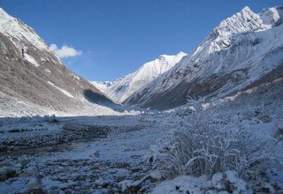 Manaslu Circuit Camping Trek, 16 Days and Chitwan National Park, March 23 - April 14, 2013  