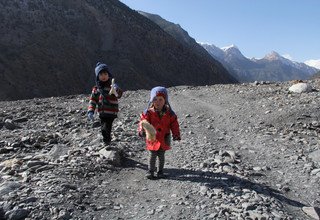 Lower Mustang Family Lodge Trek 9 Days, 01 March to 09 March 2014