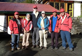 Meditative Wanderung zu Buddhistischen heiligen Stätten in der Region Khumbu, 16 Tage