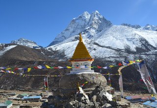 Meditative Wanderung zu Buddhistischen heiligen Stätten in der Region Khumbu, 16 Tage