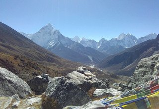 Everest Three Passes Trek via Renjo-La, Cho-La and Khongma-La Pass, 20 Days