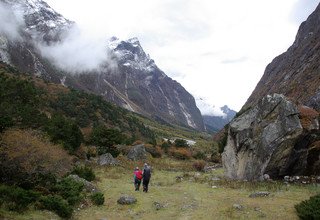 Lumba Sumba Pass Trek (Kanchenjunga-Makalu), 22 Days