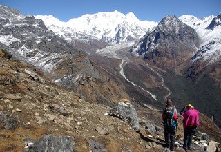 Lumba Sumba Pass Trekking (Kanchenjunga-Makalu), 22 Jours