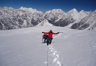 Larkya Peak Climbing, 19 Days