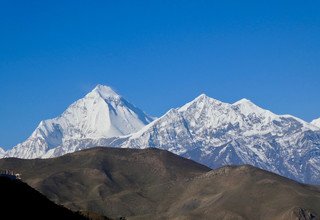 Annapurna Circuit with Tilicho Lake Trek, 16 Days