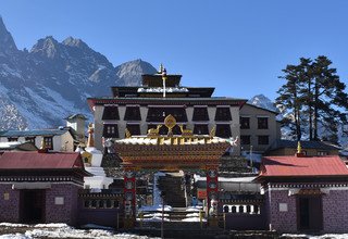 Meditative Wanderung zu Buddhistischen heiligen Stätten in der Region Khumbu, 16 Tage