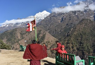 Meditative Wanderung zu Buddhistischen heiligen Stätten in der Region Khumbu, 16 Tage