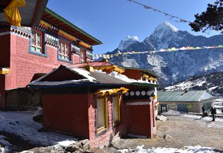 Meditative Wanderung zu Buddhistischen heiligen Stätten in der Region Khumbu, 16 Tage