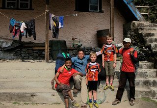 Trek dans la vallée du Langtang pour les familles, 10 Jours