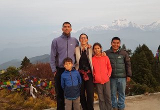 Ghorepani Poon Hill Trek für Familien, 10 Tage