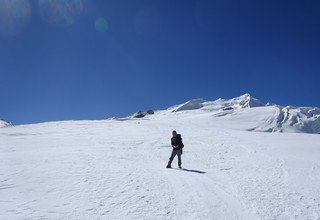 Mera Peak Climbing, 17 Days