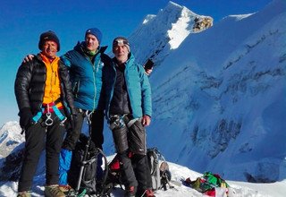 Escalade de Lobuche Est Peak | Pic Lobuche Est 6119m | 19 Jours