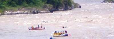 Faire du rafting via le parc national de Chitwan - 3 Nuits/ 4 Jours