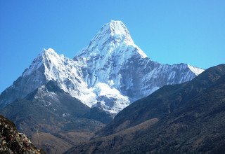 Renjo-La Pass Trekking (North of Namche Bazzar), 14 Days