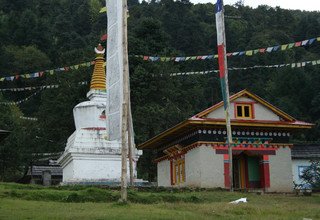 Trek du sentier culturel du bas Solukhumbu (Sherpaland) pour les familles, 9 Jours