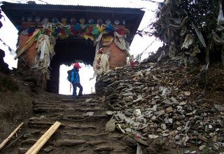 Trek du sentier culturel du bas Solukhumbu (Sherpaland) pour les familles, 9 Jours